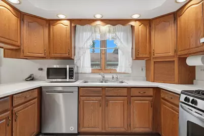 709 Jenkisson Avenue, Lake Bluff, IL 60044 - Photo 13