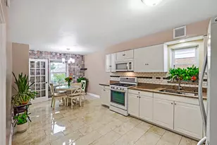 3413 S 54th Ave, Cicero, IL 60804 - Photo 9