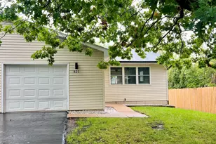 821 Belle Plaine Ave, Gurnee, IL 60031 - Photo 1