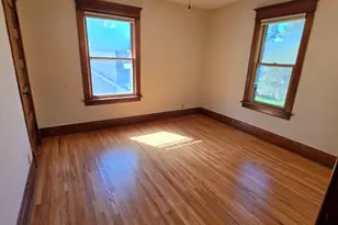 309 Center Cross St, Sycamore, IL 60178 - Photo 9