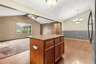 6810 Hadrian Dr, Joliet, IL 60431 - Photo 7