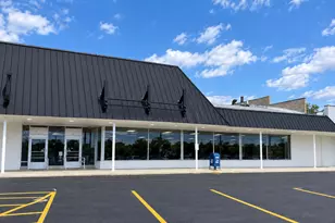 147 N Seymour Ave, Mundelein, IL 60060 - Photo 1