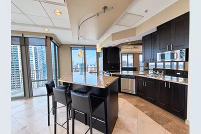 2 E Erie Street #3205, Chicago, IL 60611 - Photo 25