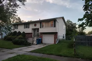 1637 216th Pl, Sauk Village, IL 60411 - Photo 3
