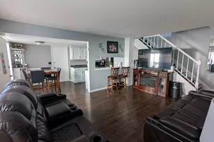 2S758 Winchester Circle, Warrenville, IL 60555 - Photo 7