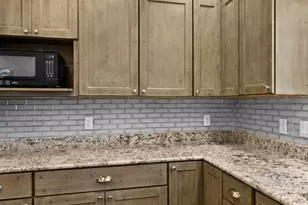 14949 Saunders Rd, Pecatonica, IL 61063 - Photo 17