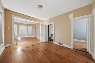3318 W Flournoy St, Chicago, IL 60624 - Photo 9