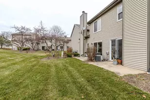 317 Grissom Ct, Hoffman Estates, IL 60169 - Photo 21