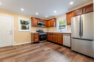 1135 E Galena Blvd, Aurora, IL 60505 - Photo 5