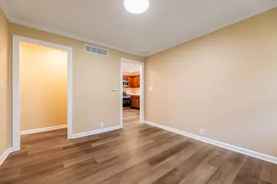 1135 E Galena Boulevard, Aurora, IL 60505 - Photo 3