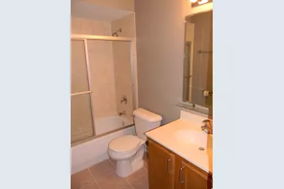 10608 Brooks Lane #C2, Chicago Ridge, IL 60415 - Photo 9