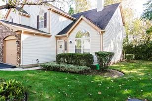 821 E Saratoga Cir, Island Lake, IL 60042 - Photo 25