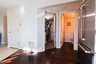 821 E Saratoga Cir, Island Lake, IL 60042 - Photo 13