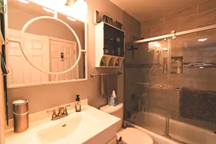 821 E Saratoga Cir, Island Lake, IL 60042 - Photo 9