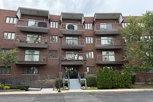 350 E Dundee Rd, Buffalo Grove, IL 60089 - Photo 1