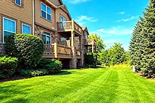 1819 Crenshaw Cir, Vernon Hills, IL 60061 - Photo 17