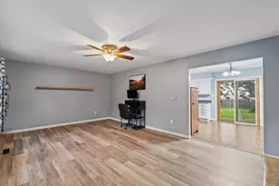 509 N 6th St, Chatsworth, IL 60921 - Photo 17
