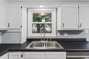 509 N 6th St, Chatsworth, IL 60921 - Photo 11