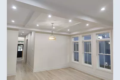 2106 Darrow Avenue, Evanston, IL 60201 - Photo 11
