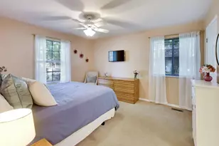 265 Wilmette Ct, Schaumburg, IL 60193 - Photo 13