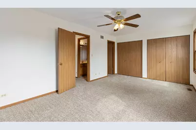 1941 S Valley Road, Lombard, IL 60148 - Photo 23