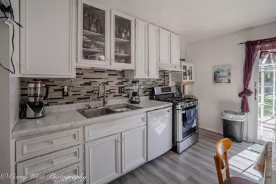 806 N Stowell Avenue, Streamwood, IL 60107 - Photo 11