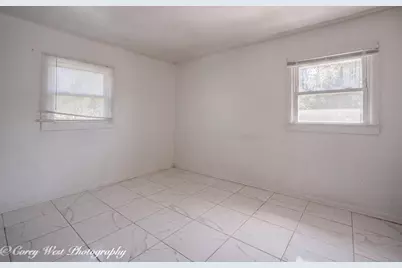 806 N Stowell Avenue, Streamwood, IL 60107 - Photo 15