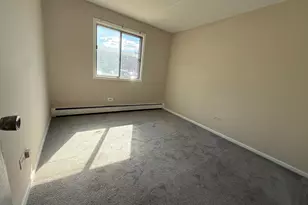5330 Waterbury Dr, Crestwood, IL 60418 - Photo 9