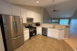 3029 Kentshire Cir, Naperville, IL 60564 - Photo 3