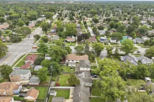 834 S Wolf Rd, Des Plaines, IL 60016 - Photo 37