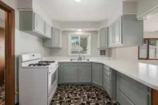 834 S Wolf Rd, Des Plaines, IL 60016 - Photo 9