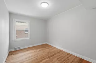834 S Wolf Rd, Des Plaines, IL 60016 - Photo 19