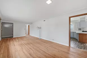 834 S Wolf Rd, Des Plaines, IL 60016 - Photo 5
