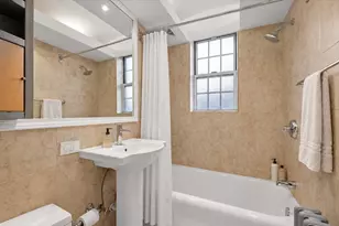 1304 W Carmen Ave, Chicago, IL 60640 - Photo 15
