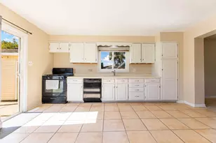 6439 W 81st Pl, Burbank, IL 60459 - Photo 7