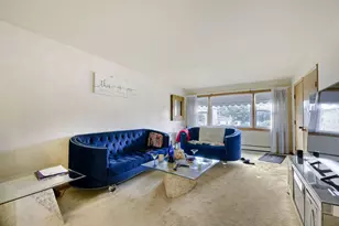 9409 S Kolmar Ave, Oak Lawn, IL 60453 - Photo 9
