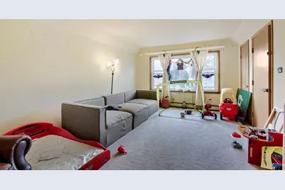 9409 S Kolmar Avenue, Oak Lawn, IL 60453 - Photo 3