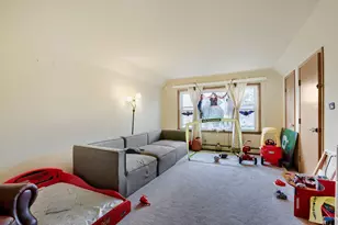 9409 S Kolmar Ave, Oak Lawn, IL 60453 - Photo 3