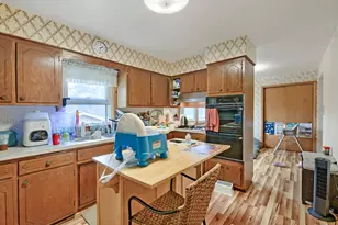 9409 S Kolmar Ave, Oak Lawn, IL 60453 - Photo 5