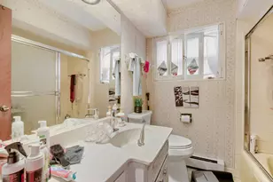 9409 S Kolmar Ave, Oak Lawn, IL 60453 - Photo 15