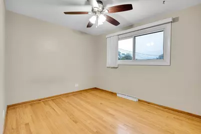 7348 Davis Street, Morton Grove, IL 60053 - Photo 19
