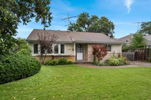 7348 Davis St, Morton Grove, IL 60053 - Photo 3
