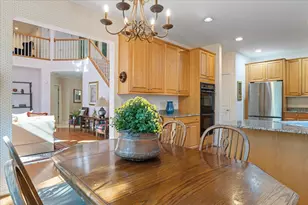 2060 Claridge Ct, Northbrook, IL 60062 - Photo 11