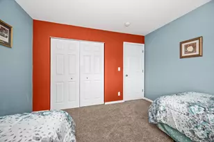 1729 Waterford Rd, North Aurora, IL 60542 - Photo 19