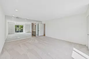 3900 Dundee Rd, Northbrook, IL 60062 - Photo 13