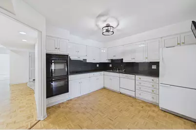 3900 Dundee Road #305, Northbrook, IL 60062 - Photo 11
