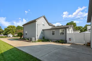 110 S Gage St, Somonauk, IL 60552 - Photo 23