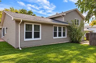 129 Newport Dr, Bolingbrook, IL 60440 - Photo 3