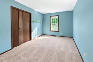 129 Newport Dr, Bolingbrook, IL 60440 - Photo 35