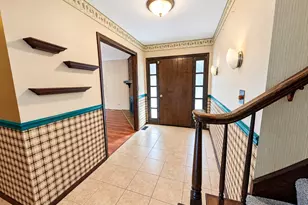 129 Newport Dr, Bolingbrook, IL 60440 - Photo 9